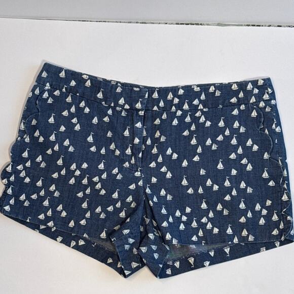 J. CREW Size 6 Shorts Blue with White Sailboats Beach Sea Scalloped Slit Pockets - Picture 1 of 10